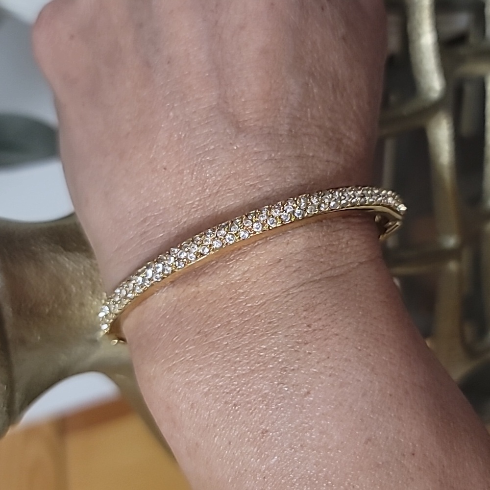 VINTAGE CRYSTALS GOLD BANGLE BRACELET PRE-OWNED